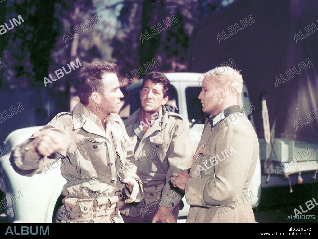 DEAN MARTIN, MARLON BRANDO and MONTGOMERY CLIFT in THE YOUNG LIONS, 1958, directed by EDWARD DMYTRYK. Copyright 20TH CENTURY FOX.
