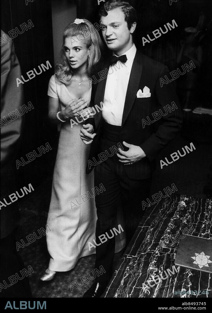 1968 - Kronprins Carl Gustaf tillsammans med skådespelerskan Pia Degermark Foto: Reportagebild Kod: 313 COPYRIGHT SCANPIX SWEDEN.