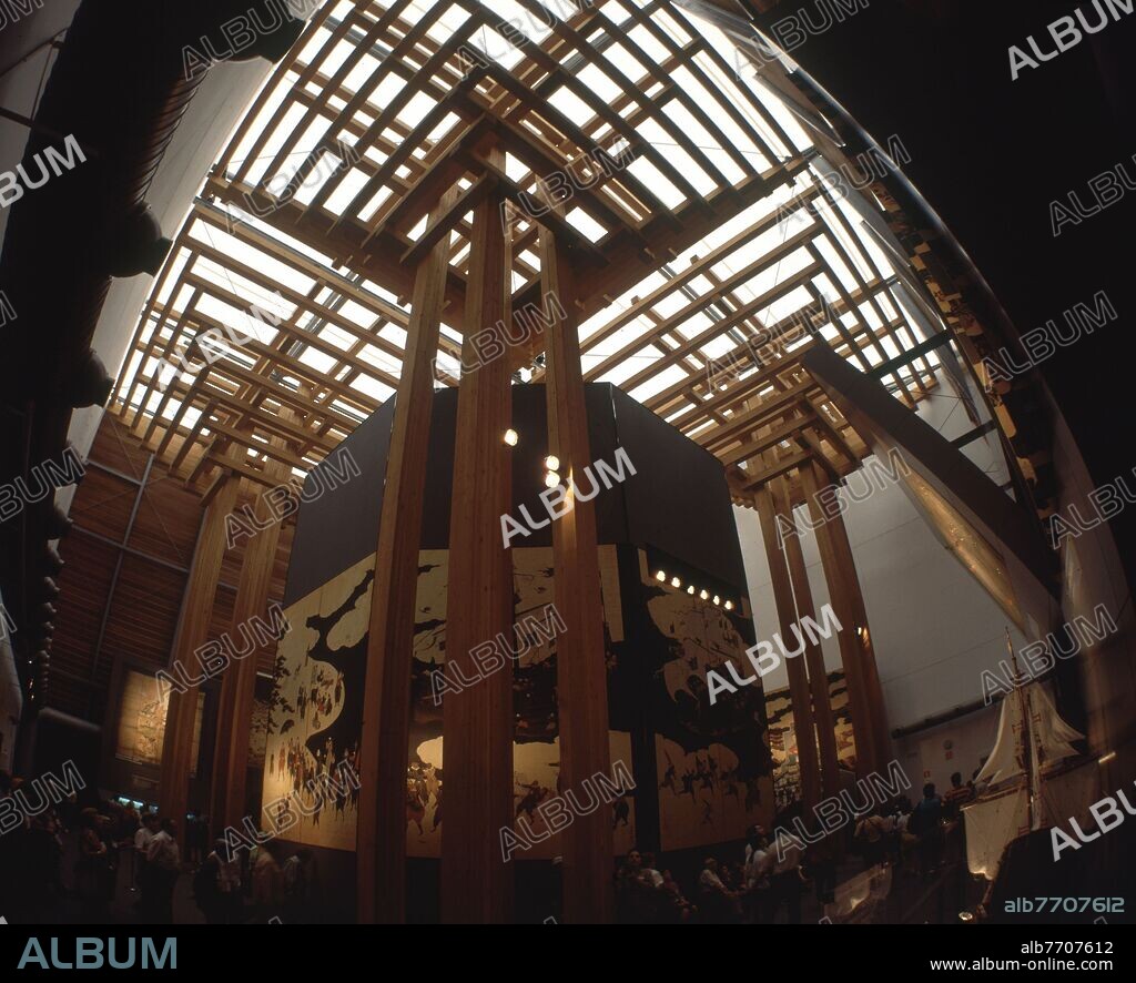 TADAO ANDO (1941-). INTERIOR - CUBIERTA DE MADERA DEL PABELLON DE JAPON - FOTO AÑOS 00.