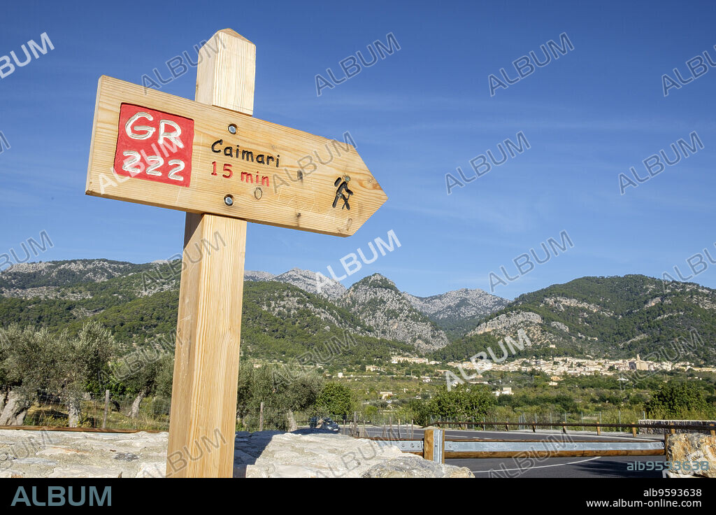 Ruta Artà-Lluc, GR 222, Caimari, Mallorca, balearic islands, Spain.