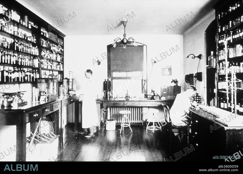 As epidemics swept across the United States in the 19th century, the US government recognized the pressing need for a national lab dedicated to the study of infectious disease. In 1887, the government set its sights on a small lab located in the Marine Hospital on Staten Island, New York. Its sole member, 27-year-old Joseph James Kinyoun, belonged to a new generation of scientists and physicians who were beginning to understand how microscopic organisms underlay the terrible killers of their day, such as cholera and other infectious diseases such as diphtheria, typhoid, smallpox, typhus, plague and tuberculosis. That one-room lab on Staten Island, which Kinyoun originally called "the Laboratory of Hygiene," ultimately evolved into the 27 institutes and centers that now make up the National Institutes of Health.