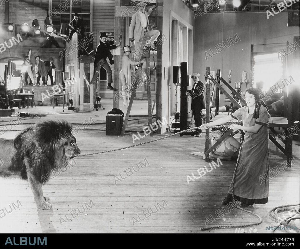 MABEL NORMAND in THE EXTRA GIRL, 1923, unter der Regie von F. RICHARD JONES. Copyright PATHE.