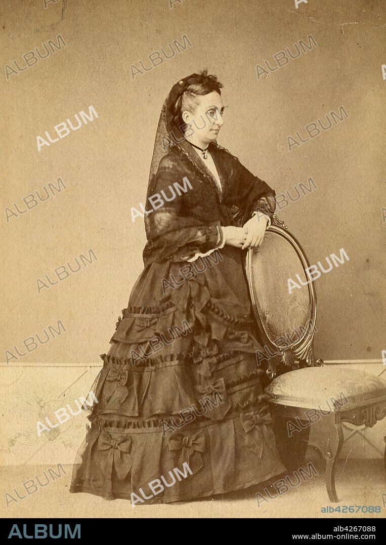 Sevilla. Retrato de la Infanta María Luisa de Borbón, hermana de Isabel II.