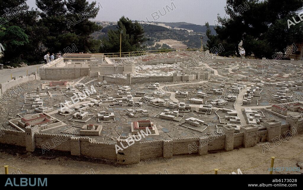 MAQUETA DE JERUSALEN - VISTA CON MURALLA DE LA CIUDAD DE HERODES Y EL TEMPLO AL FONDO.