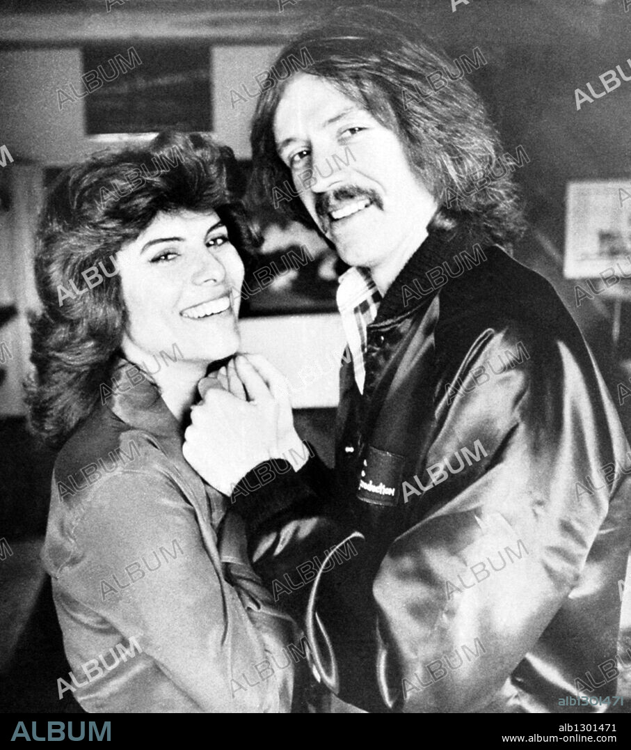 ADRIENNE BARBEAU et JOHN CARPENTER.