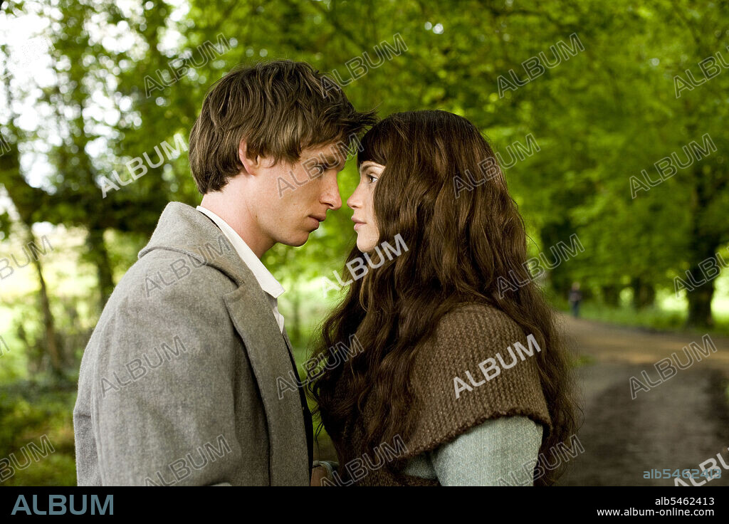 EDDIE REDMAYNE y GEMMA ARTERTON en TESS DE LOS D'URBERVILLE, 2008 (TESS OF THE D'URBERVILLES), dirigida por DAVID BLAIR. Copyright BBC.