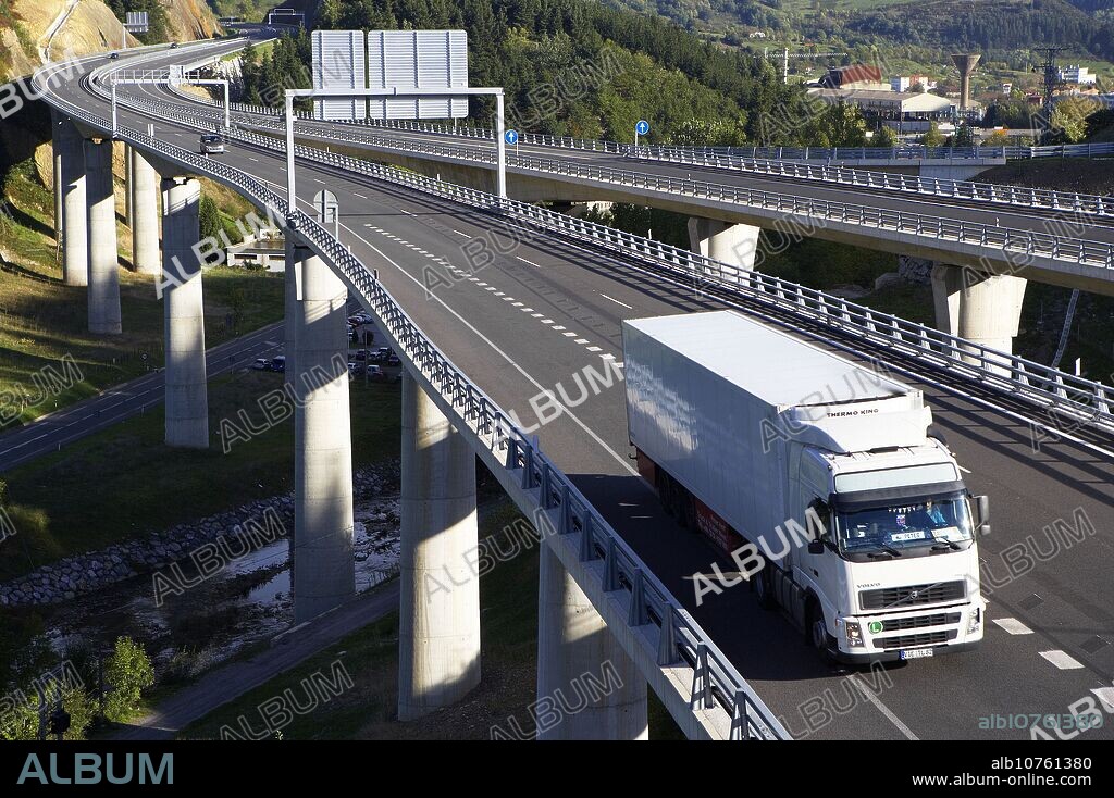 Flyover on Deba river, Eibar-Vitoria A1 freeway. Bergara. Guipúzcoa, Euskadi. Spain.