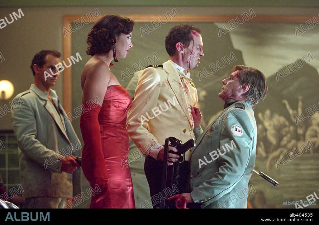 FRANCESCA RETTONDINI in GHOST SHIP, 2002, directed by STEVE BECK. Copyright WARNER BROS. PICTURES.