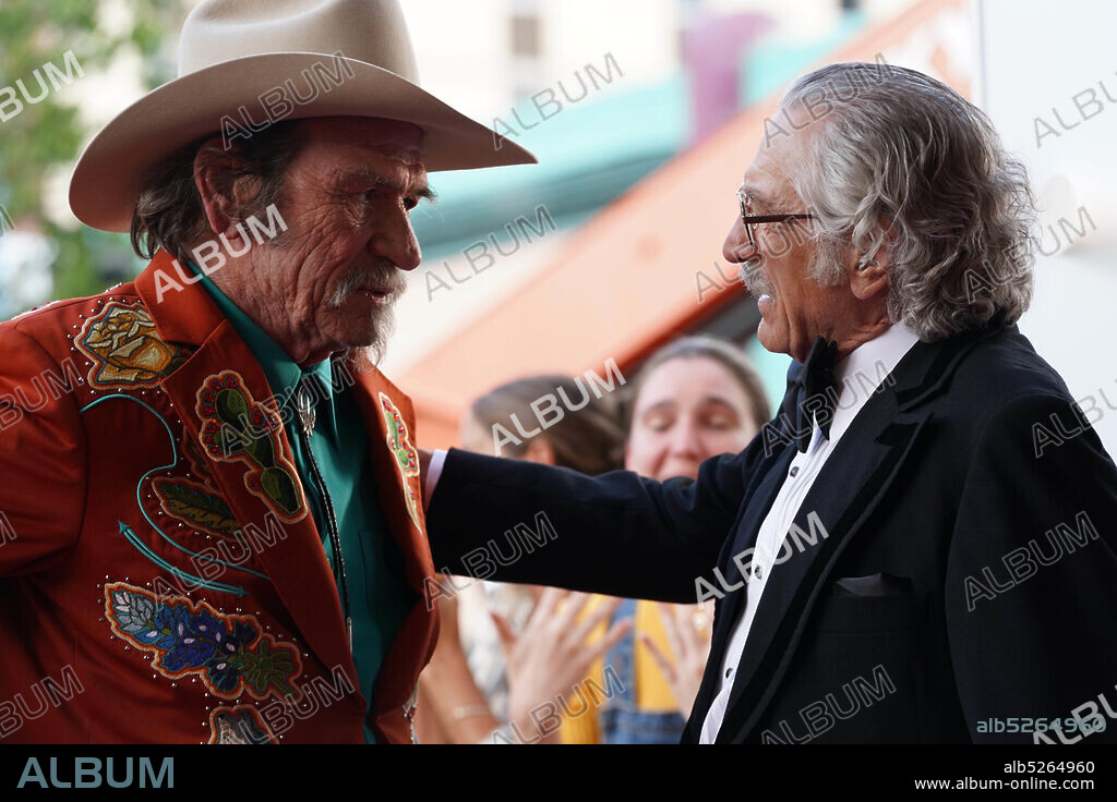 TOMMY LEE JONES en LA ULTIMA GRAN ESTAFA, 2020 (THE COMEBACK TRAIL), dirigida por GEORGE GALLO. Copyright STORYBOARD MEDIA.