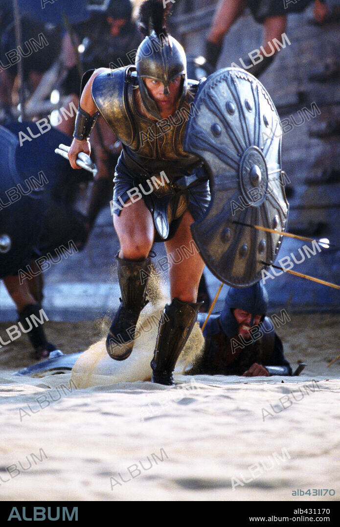 BRAD PITT in TROY, 2004, directed by WOLFGANG PETERSEN. Copyright WARNER BROS.
