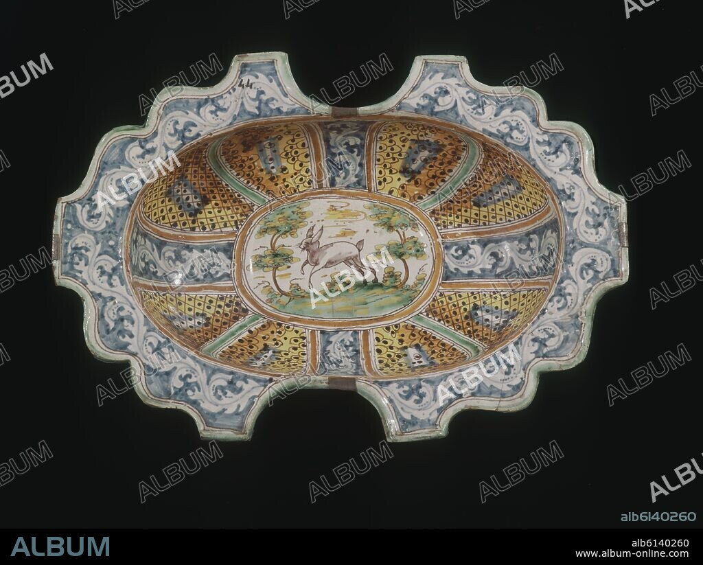 AUTOR LIBRE 01307. PLATO DE CERAMICA DE TALAVERA DE LA REINA POLICROMADO.