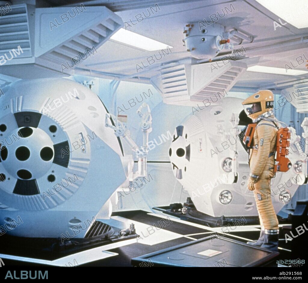 GARY LOCKWOOD in 2001: A SPACE ODYSSEY, 1968, directed by STANLEY KUBRICK. Copyright M.G.M.
