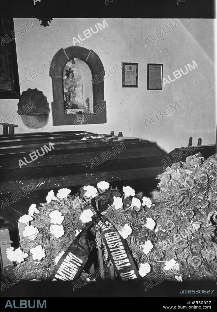 Flyghaveri / flygolyckan på spanska semesterön Teneriffa i Spanien. 7 dec 1965 / minnesstund över de omkomna döda hölls i Engelska kyrkan. Flyg Olyckor Spanien Teneriffa 1965. (c) Berne Lundkvist / Sydsvenskan / IBL.