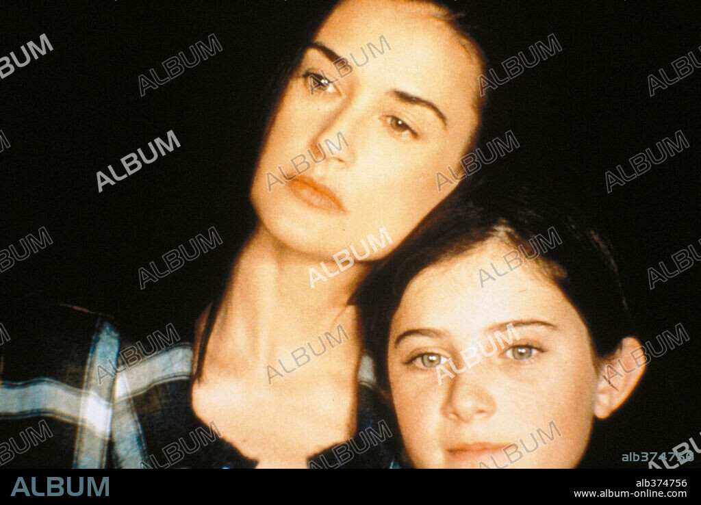 DEMI MOORE in PASSION OF MIND, 2000, directed by ALAIN BERLINER. Copyright LAKESHORE ENTERTAINMENT.