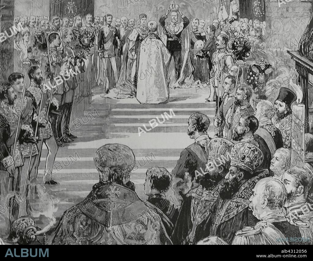 Rusia. Moscú. La gran ceremonia en la Catedral de la Asunción. El zar Alejandro III (1845-1894) colocándose en su cabeza la corona imperial. Grabado. La Ilustración Española y Americana, 22 de junio de 1883.