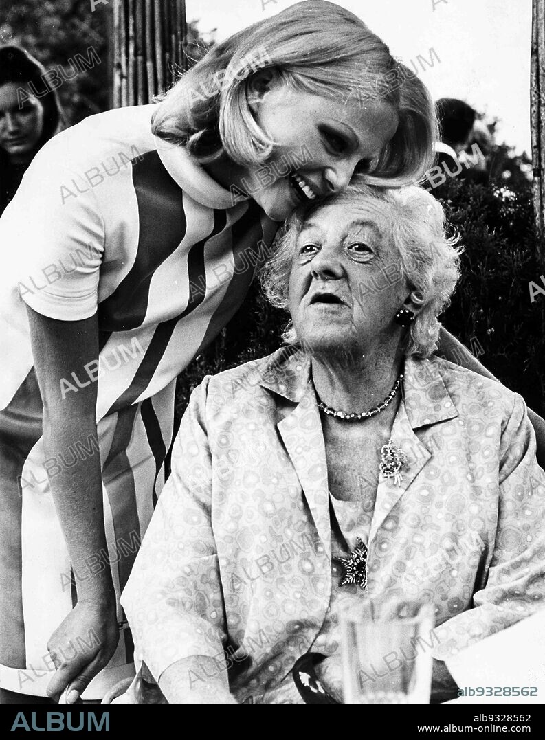 Virna Lisi and Margaret Rutherford, Grottaferrata 1967.