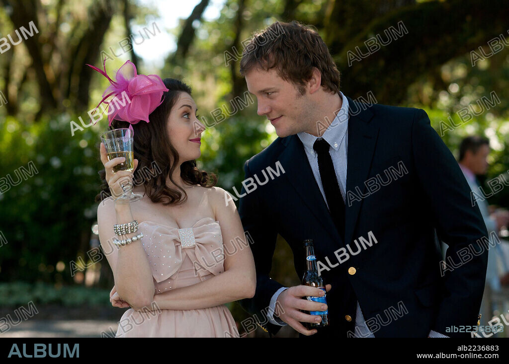 ALISON BRIE y CHRIS PRATT en ETERNAMENTE COMPROMETIDOS, 2012 (THE FIVE-YEAR ENGAGEMENT), dirigida por NICHOLAS STOLLER. Copyright APATOW PRODUCTIONS.