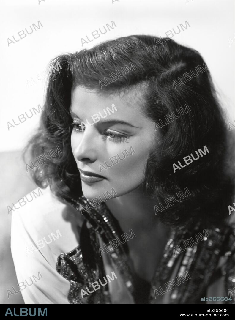 KATHARINE HEPBURN en HISTORIAS DE FILADELFIA, 1940 (THE PHILADELPHIA STORY), dirigida por GEORGE CUKOR. Copyright M.G.M / BULL, CLARENCE SINCLAIR.