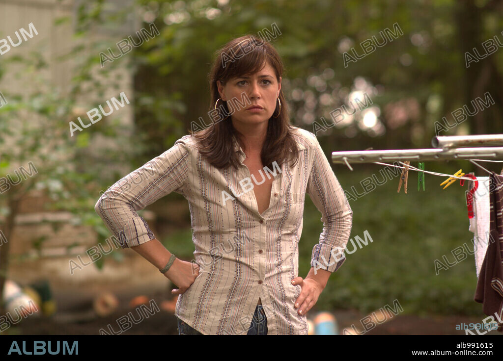 MAURA TIERNEY in DIGGERS, 2006, directed by KATHERINE DIECKMANN. Copyright DIRTY RICE/HDNET FILMS.