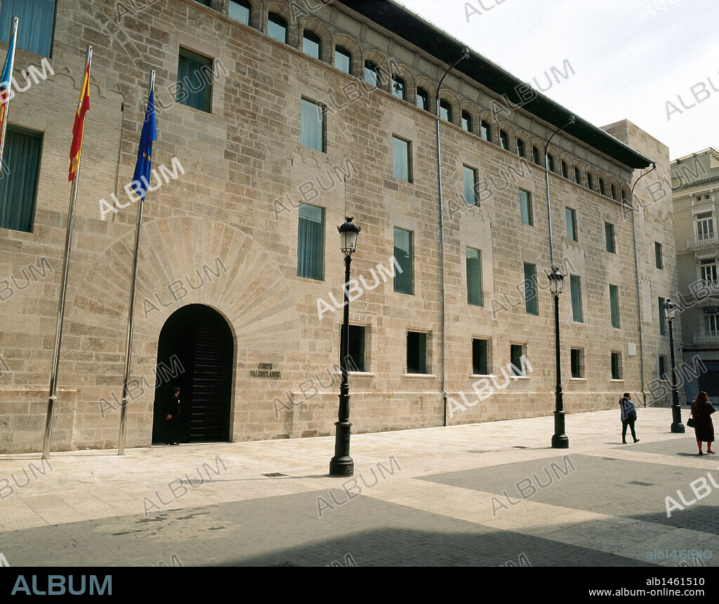 PALAU DE BENICARLO (S. XV). Sede de las CORTES VALENCIANAS. Construído en estilo de transición del gótico al renacimiento. VALENCIA. Comunidad Valenciana. España.