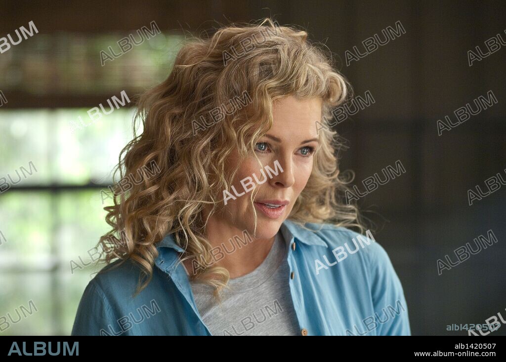 KIM BASINGER in CHARLIE ST. CLOUD, 2010, directed by BURR STEERS. Copyright UNIVERSAL PICTURES.