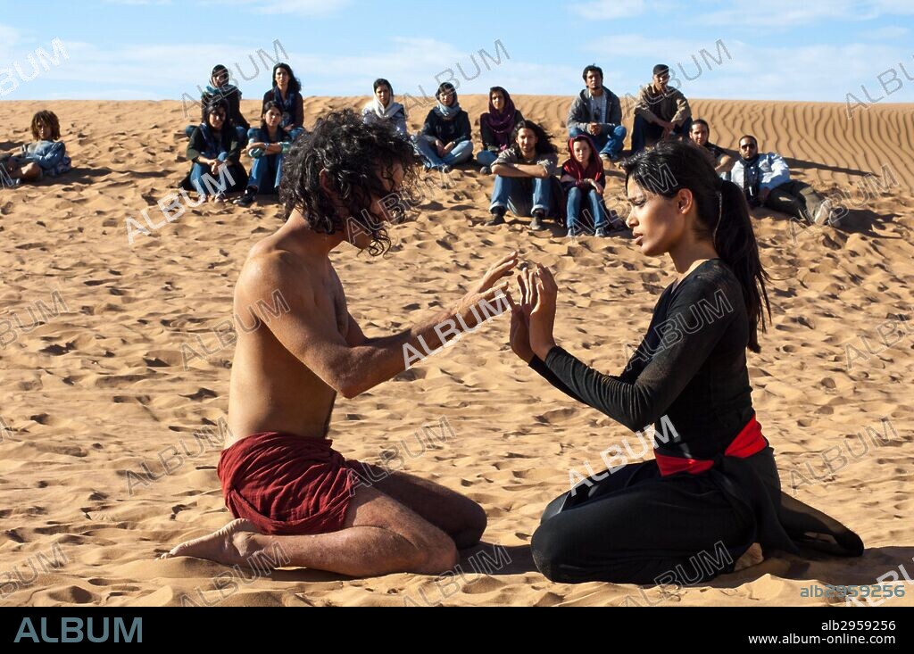 FREIDA PINTO y REECE RITCHIE en EL BAILARIN DEL DESIERTO, 2014 (DESERT DANCER), dirigida por RICHARD RAYMOND. Copyright CROSSDAY PROD/HEAD GEAR FILMS/LIPSYNC PRO/MAY 13/MOROCCO FIL.