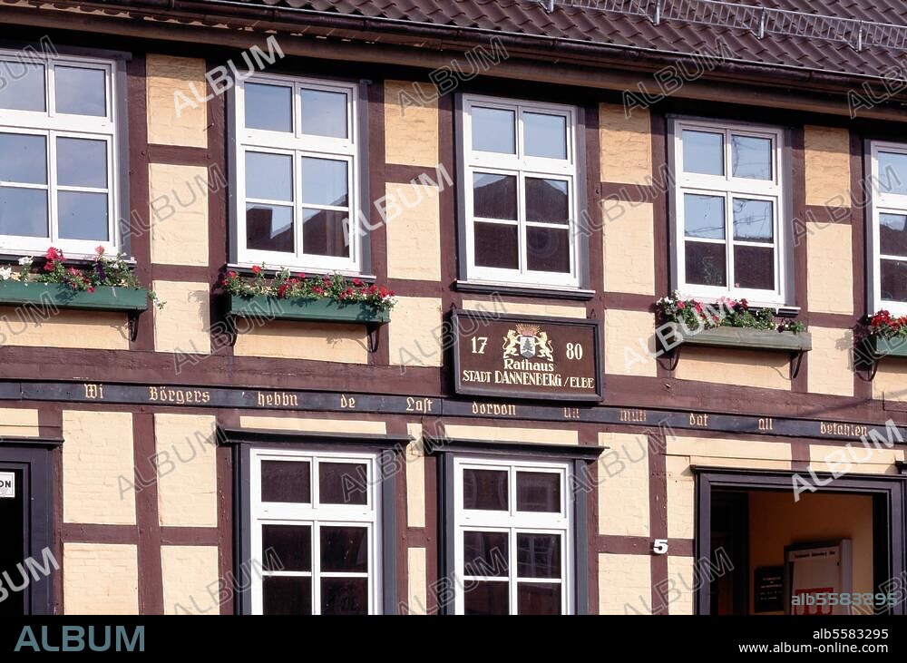 Dannenberg, Rathaus © Roman von Götz Aufnahmeformat: 6 × 6 cm.