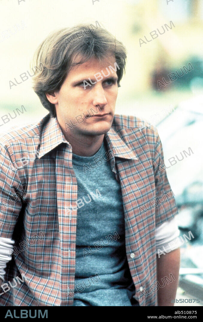 JEFF DANIELS in TERMS OF ENDEARMENT, 1983, directed by JAMES L. BROOKS. Copyright PARAMOUNT PICTURES.