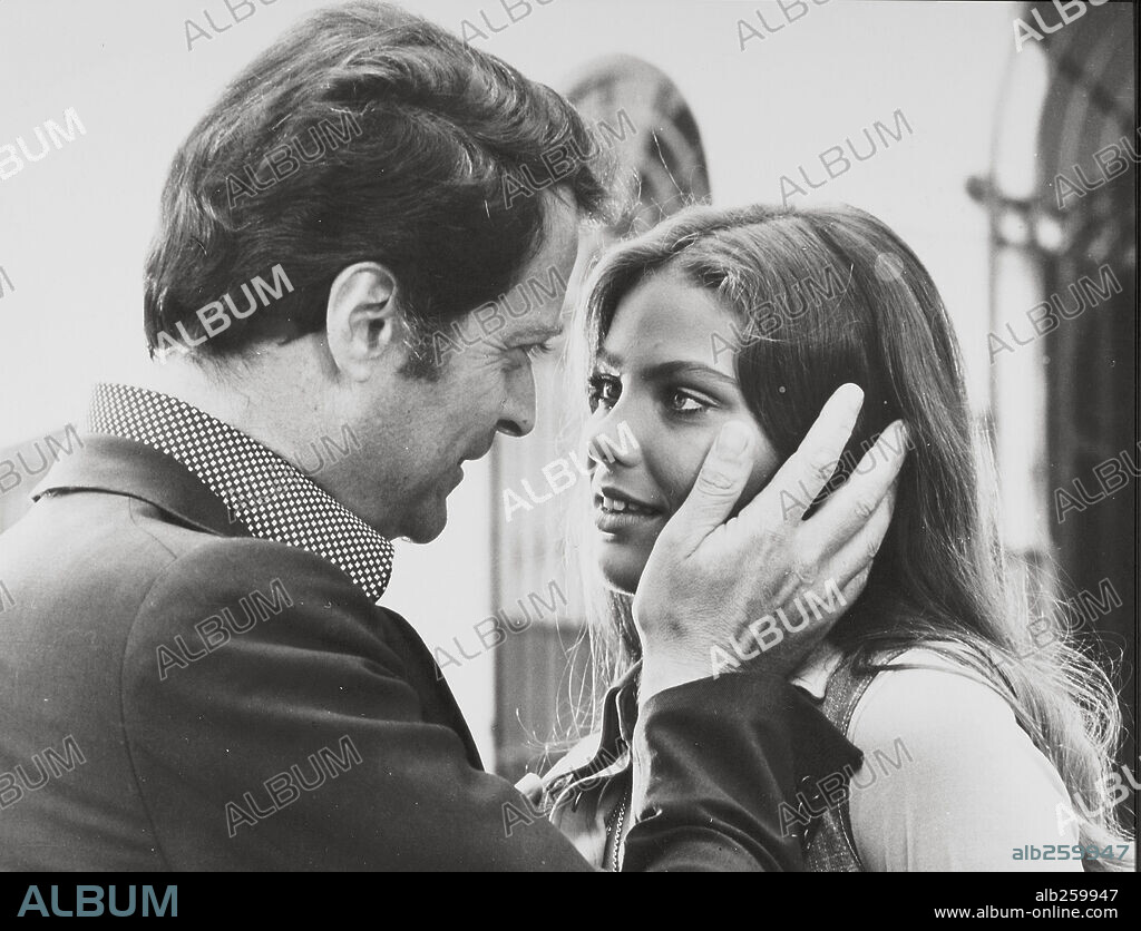 ORNELLA MUTI and SERGIO FANTONI in UNA CHICA Y UN SEÑOR, 1974. Copyright PEDRO MASO P.C.