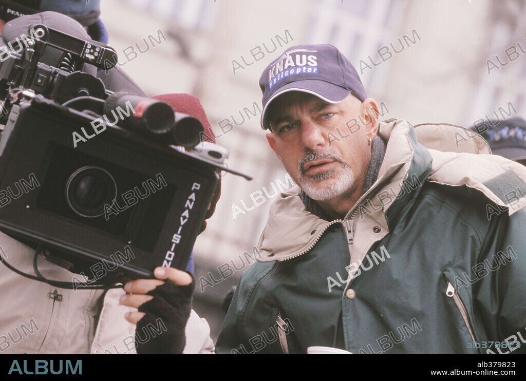 ROB COHEN in XXX, 2002, directed by ROB COHEN. Copyright REVOLUTION STUDIOS/ORIGINAL FILMS.