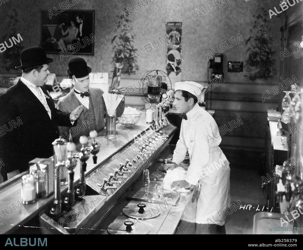 OLIVER HARDY and STAN LAUREL in COME CLEAN, 1931, directed by JAMES W. HORNE. Copyright HAL ROACH/MGM.