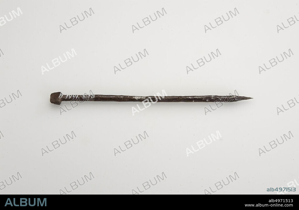 Iron stilus with a thickening in it with a groove and at the end a small area to smooth the wax., stilus, metal, iron, roman 45-275, Netherlands, South Holland, Alphen on den Rijn, Zwammerdam, Hoge Burgt.