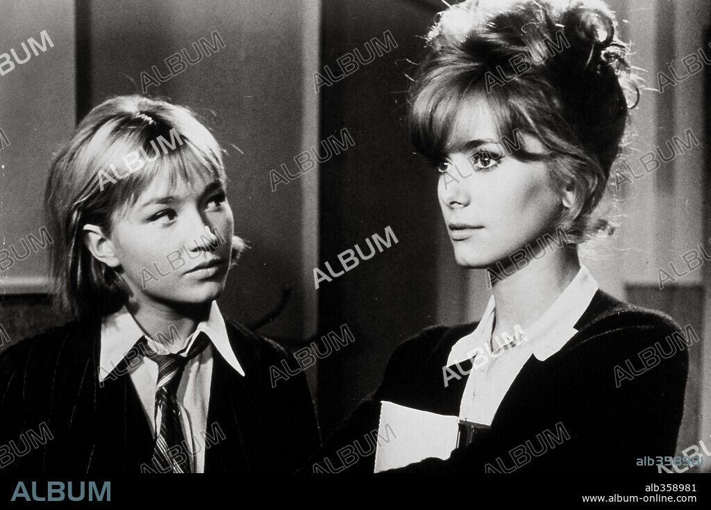 CATHERINE DENEUVE and GILLIAN HILLS in TALES OF PARIS, 1962 (LES PARISIENNES), directed by CLAUDE BARMA, JACQUES POITRENAUD, MARC ALLEGRET and MICHEL BOISROND. Copyright FRANCOS FILMS.