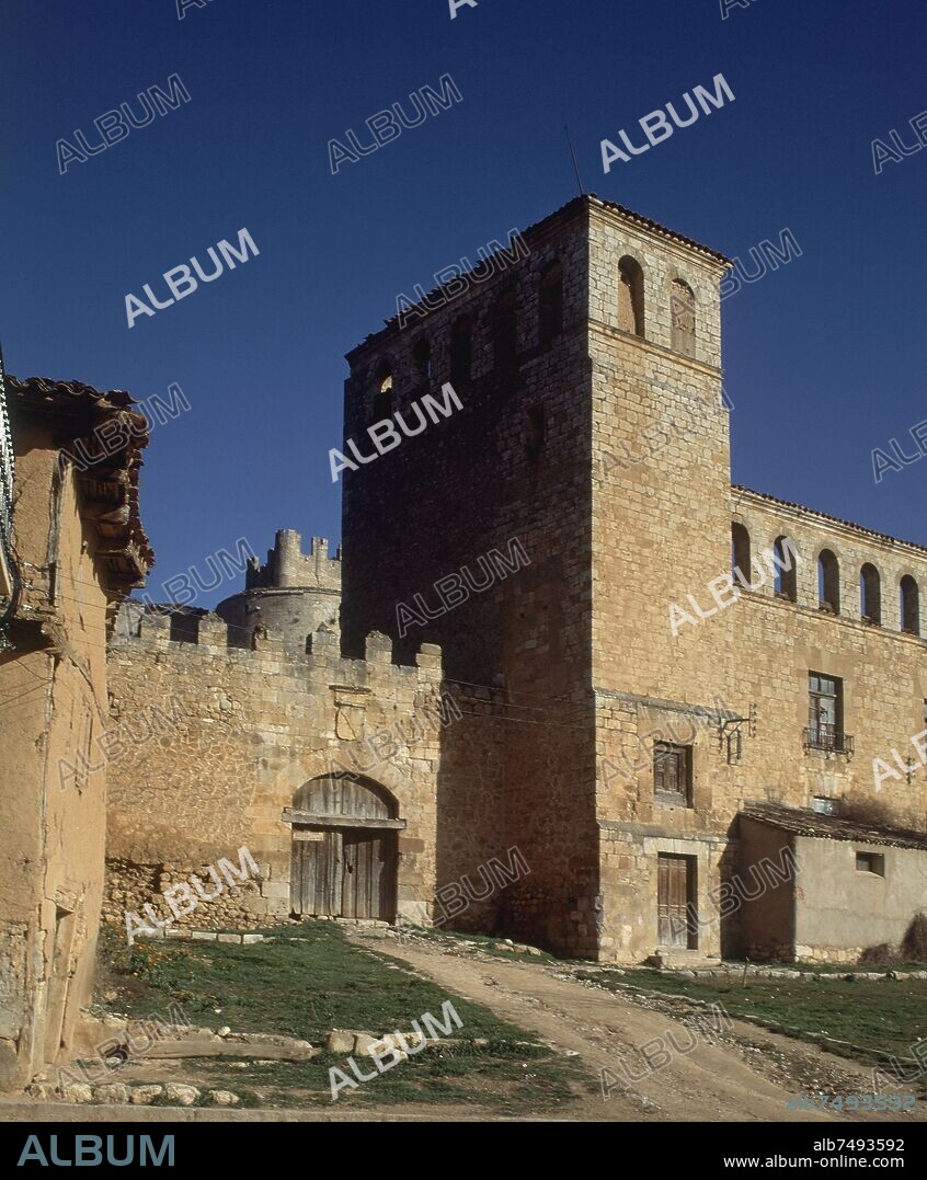 PALACIO RENACENTISTA DEL SIGLO XVI DEL CONDESTABLE DE CASTILLA - JUAN DE TOVAR 1528 SEÑOR DE BERLANGA.