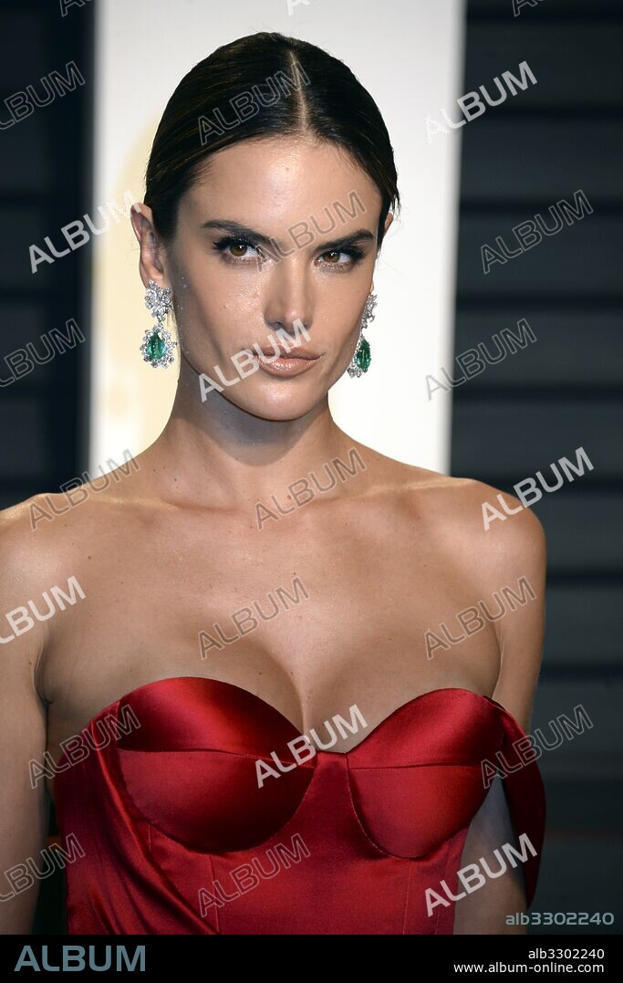 February 26, 2017 - Los Angeles, California, USA - Alessandra Ambrosio attends the 2017 Vanity Fair Oscar Party hosted by Graydon Carter at Wallis Annenberg Center for the Performing Arts on February 26, 2017 in Beverly Hills, California. 26/02/2017