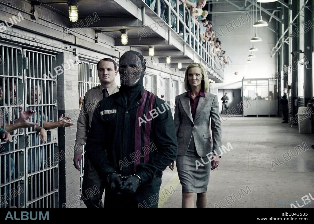 JASON CLARKE, JASON STATHAM and JOAN ALLEN in DEATH RACE, 2008, directed by PAUL W. S. ANDERSON. Copyright IMPACT PICTURES / SEIDA, TAKASHI.