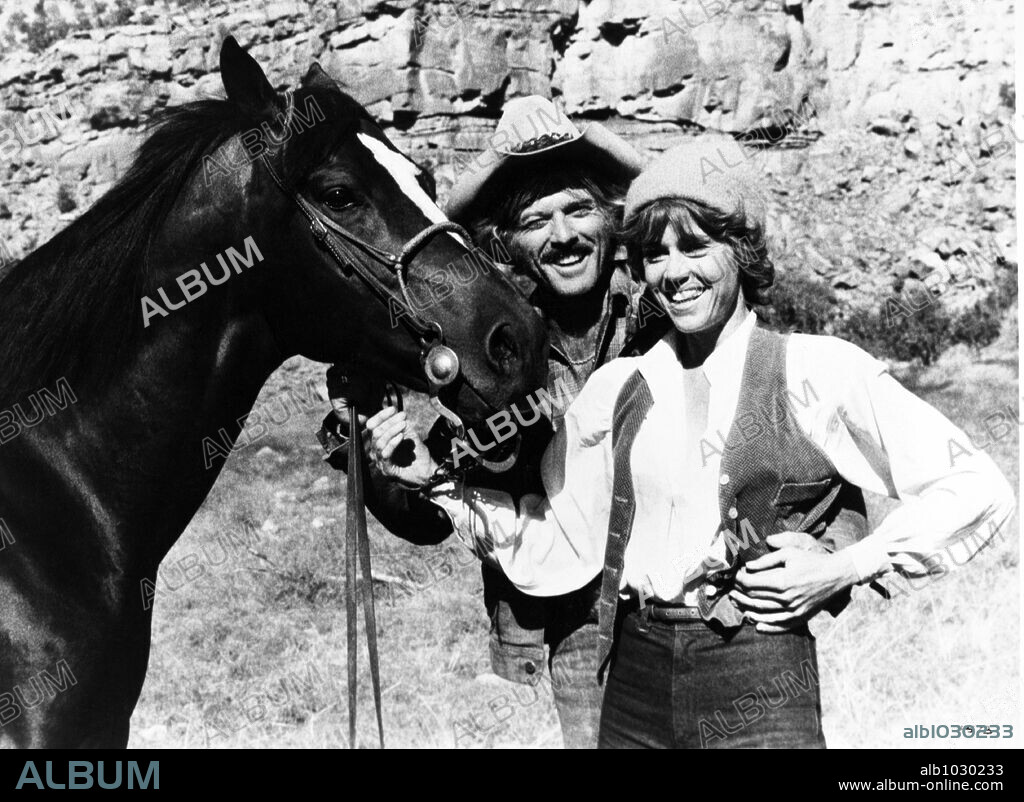 JANE FONDA and ROBERT REDFORD in THE ELECTRIC HORSEMAN, 1979, directed by SYDNEY POLLACK. Copyright COLUMBIA/UNIVERSAL.