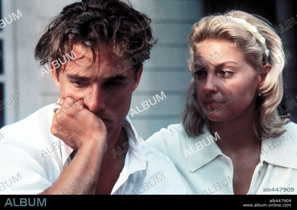 ASHLEY JUDD and MATTHEW McCONAUGHEY in A TIME TO KILL, 1996, directed by JOEL SCHUMACHER. Copyright WARNER BROTHERS.