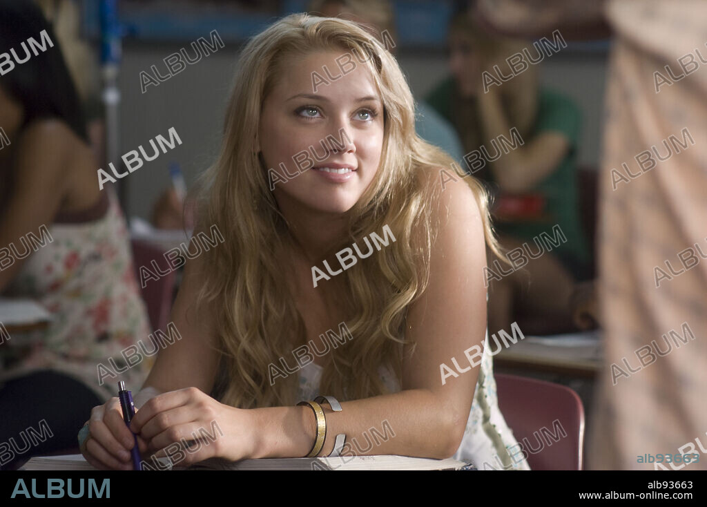 AMBER HEARD in NEVER BACK DOWN, 2008, directed by JEFF WADLOW. Copyright SUMMIT ENTERTAINMENT/MANDALAY PICTURES/BMP FILMS/ / PAGE, GENE.