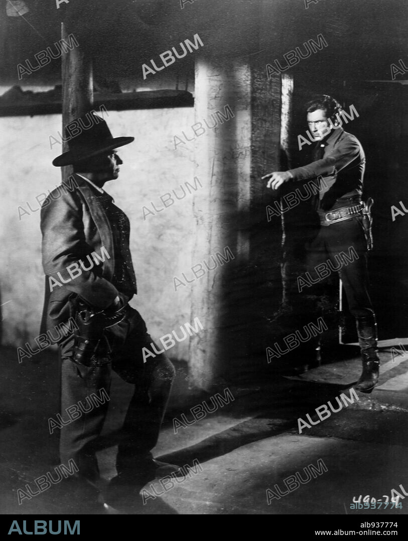 JOHNNY MACK BROWN en BILLY THE KID: EL BILLY THE KID: TERROR DE LA PRADERA, 1930 (BILLY THE KID), dirigida por KING VIDOR. Copyright M.G.M.