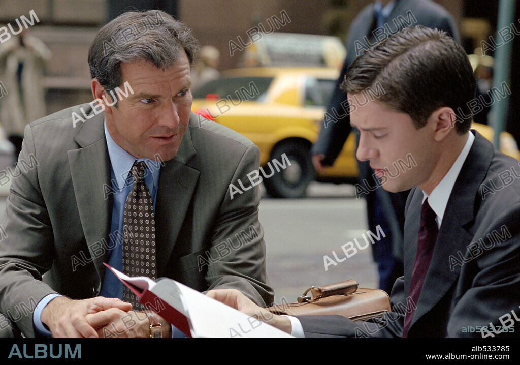DENNIS QUAID and TOPHER GRACE in IN GOOD COMPANY, 2004, directed by PAUL WEITZ. Copyright UNIVERSAL STUDIOS.