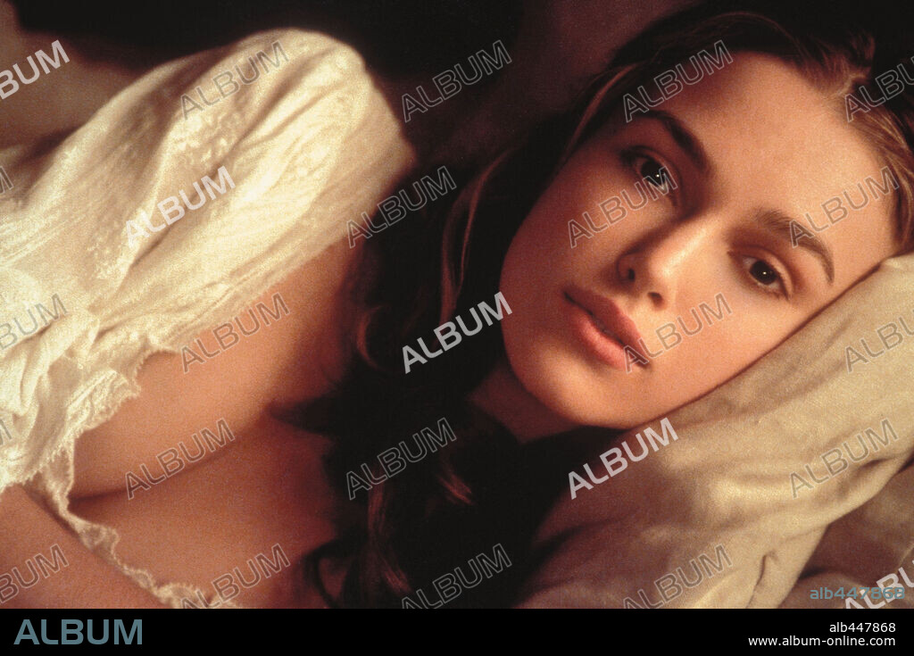 KEIRA KNIGHTLEY dans PIRATES OF THE CARIBBEAN: THE CURSE OF THE BLACK PEARL, 2003, réalisé par GORE VERBINSKI. Copyright TOUCHSTONE PICTURES.
