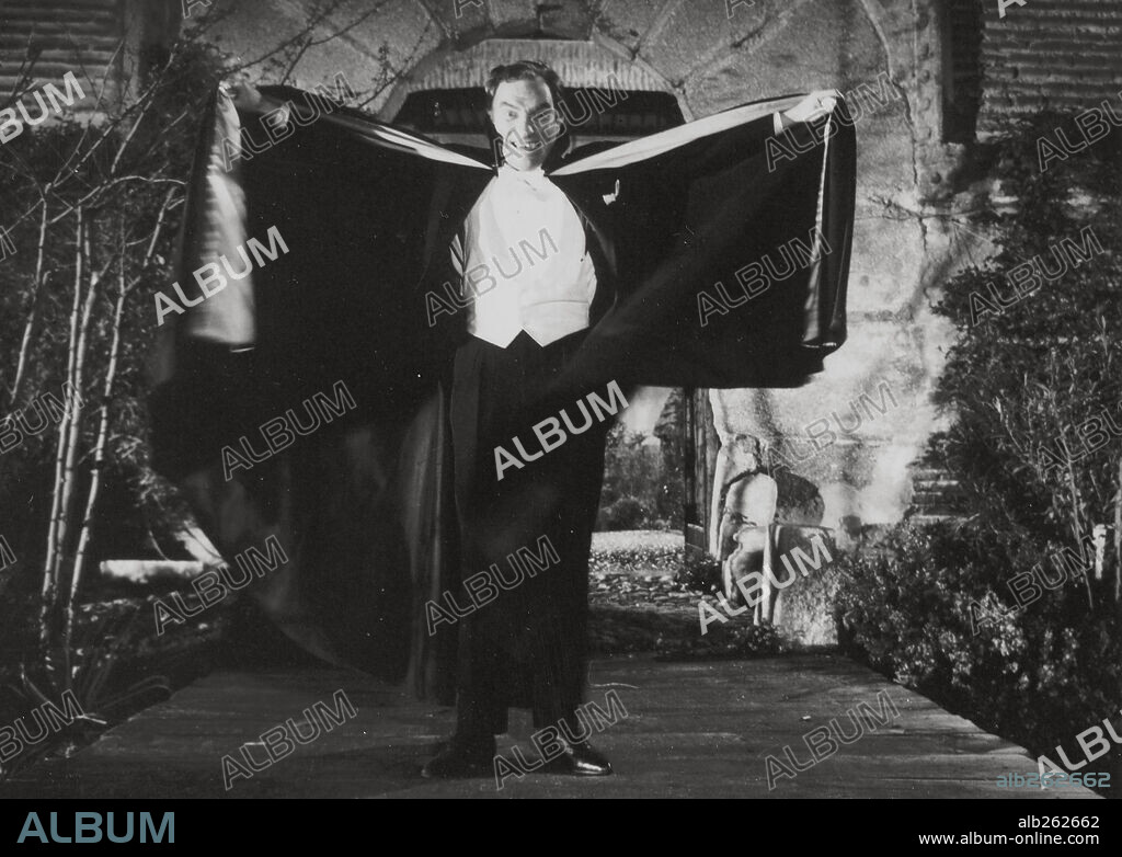 FERNANDO FERNAN GOMEZ en UN VAMPIRO PARA DOS, 1965, dirigida por PEDRO LAZAGA.