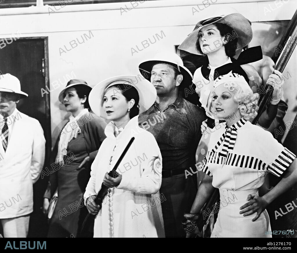 JEAN HARLOW, ROSALIND RUSSELL y WALLACE BEERY en LOS MARES DE CHINA, 1935 (CHINA SEAS), dirigida por TAY GARNETT. Copyright M.G.M.