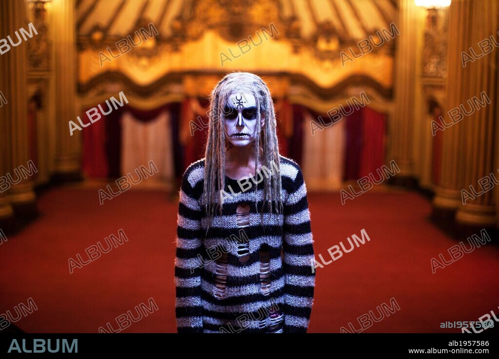 SHERI MOON ZOMBIE in THE LORDS OF SALEM, 2012, directed by ROB ZOMBIE. Copyright AUTOMATIK ENTERTAINMENT.