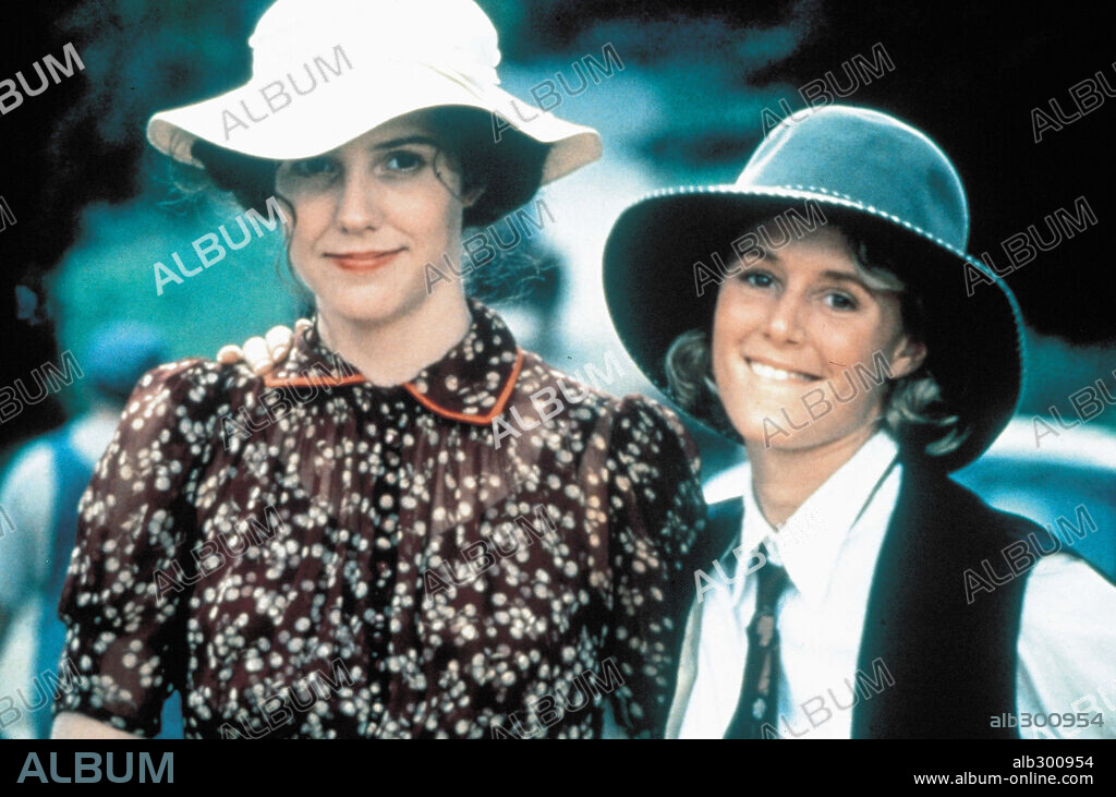 MARY-LOUISE PARKER and MASTERSON, MARY STUART in FRIED GREEN TOMATOES, 1991, directed by JONATHAN MICHAEL AVNET. Copyright WARNER BROTHERS.