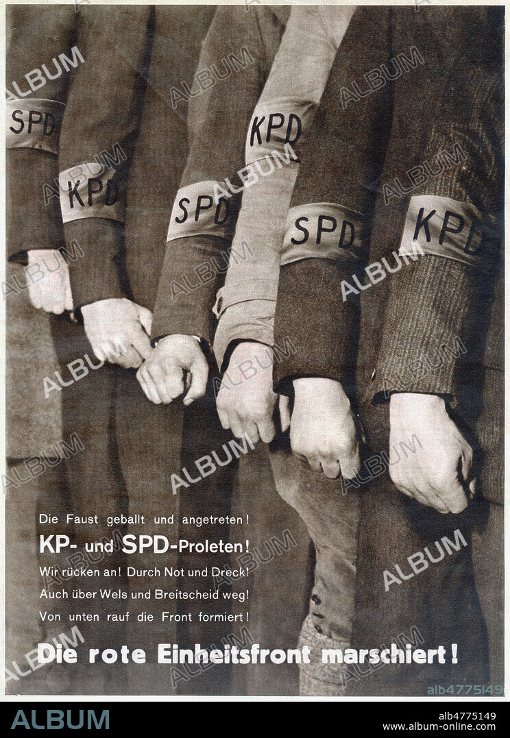 (Le Front uni rouge est en marche. Brassards SPD et KPD). Photomontage anonyme pour la revue allemande A-I-Z (Arbeiter-Illustrierte-Zeitung) Journal Illustre des Travailleurs, pronant des idees antifascistes et pro communistes, image attribuee a Heartfield John (ADAGP), 1931. Credit : Coll. Jonas/Kharbine-Tapabor.