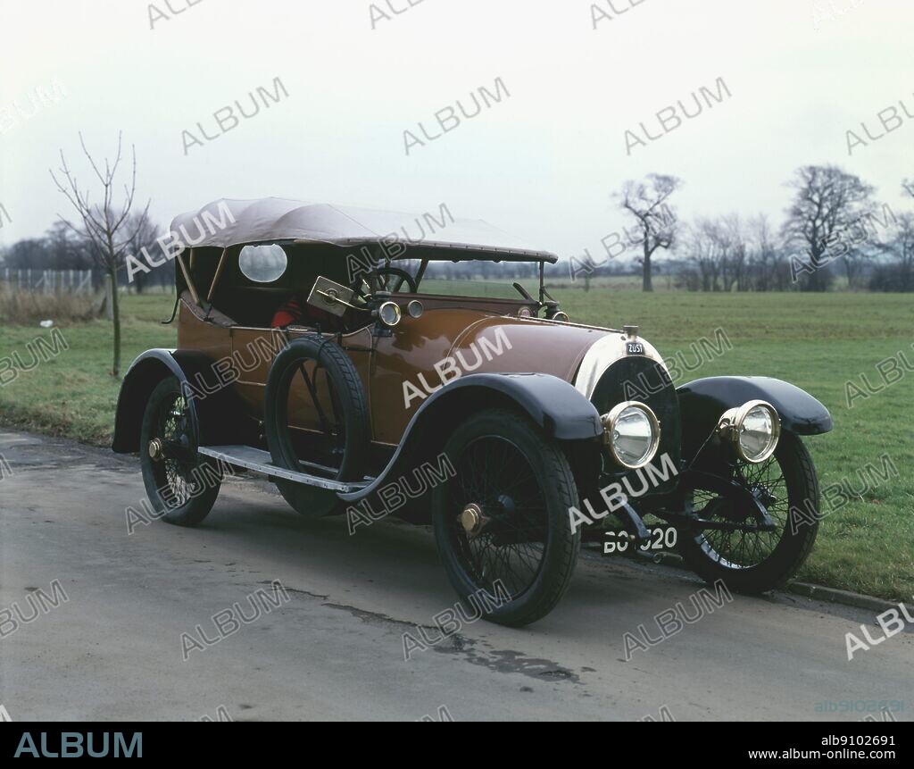 1913 Zust - Zust (originally Züst) was an Italian car manufacturing company operating from 1905 to 1917.. ©TopFoto.
