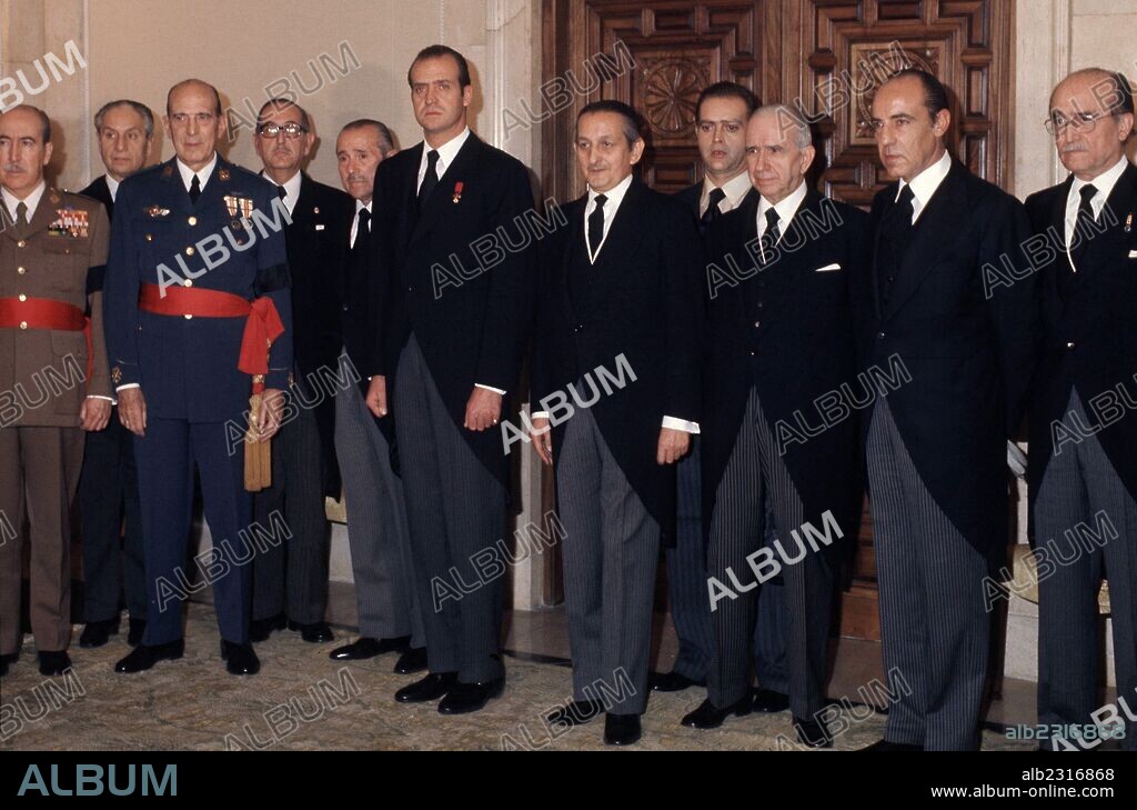 ARIAS NAVARRO, CARLOS . POLITICO ESPAÑOL . MADRID 1908 - 1989. FOTO CON EL PRIMER GOBIERNO DEL REY JUAN CARLOS I. SFGP / © KORPA.