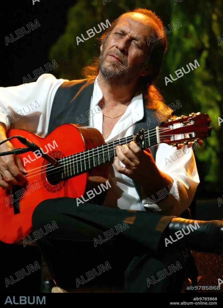 Cordoba.10-7-04.Festival de la Guitarra. Concierto de Paco de Lucia. Foto: Rafael Carmona. Foto: Rafael Carmona.